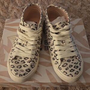 Billabong Cream and Black Leopard Sneakers